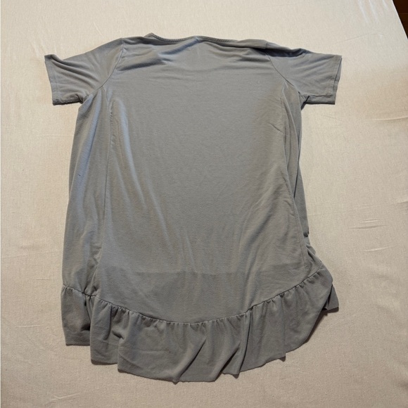 Zenana Premium Gray Ruffle Hem Women's Top Size 18 - Picture 8 of 9